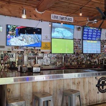 Bar and taproom at Snow Republic Brewery